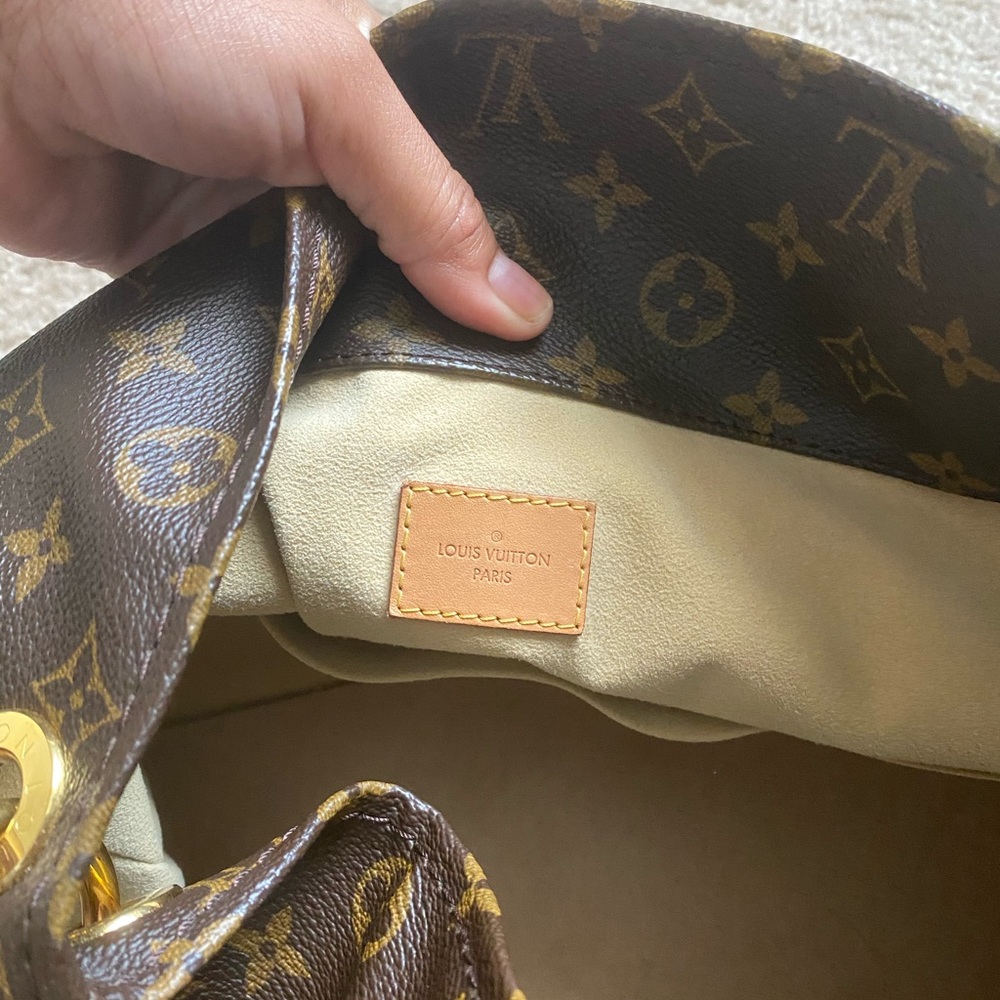 Louis Vuitton Artsy Mm - Picture 9 of 12